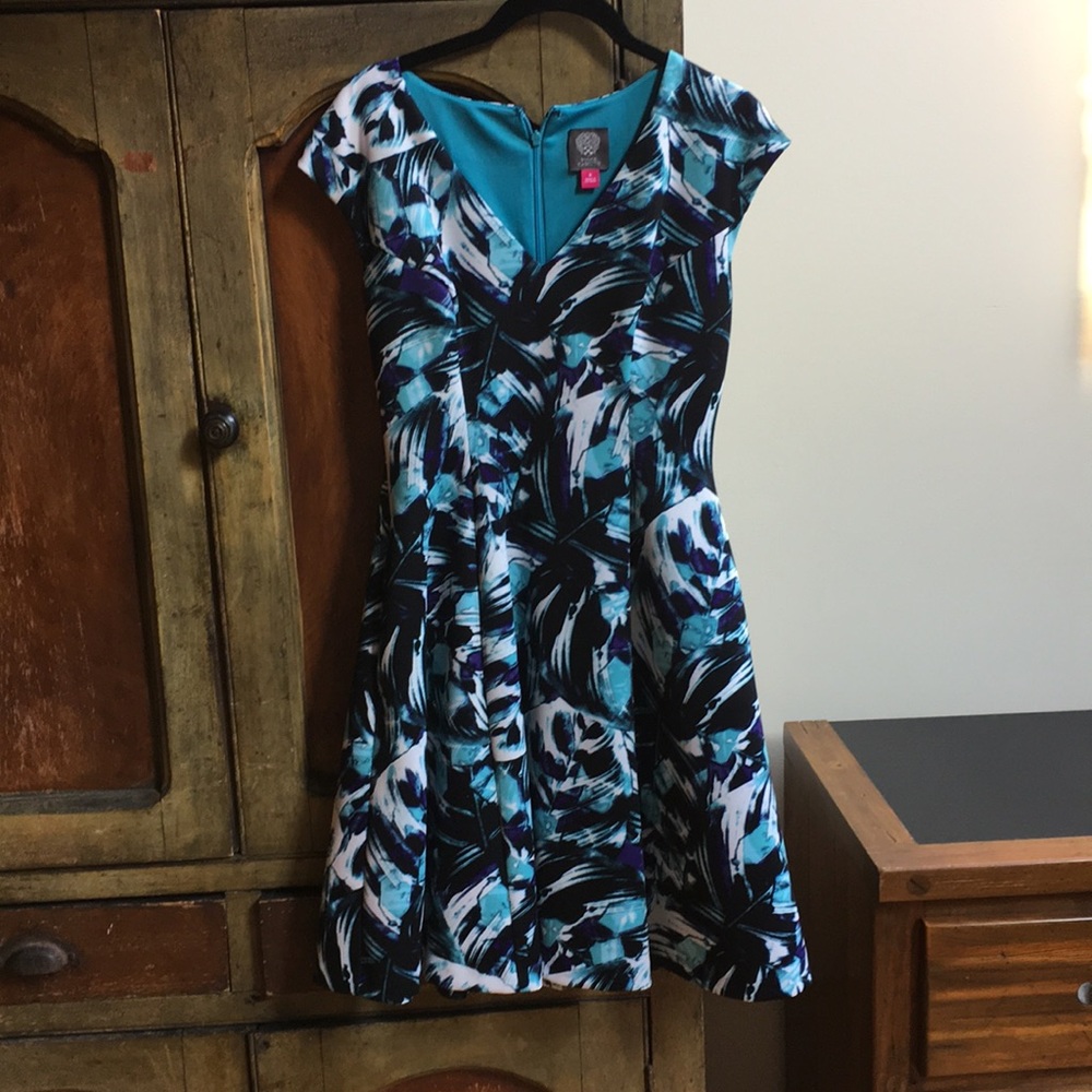 Vince Camuto dress with pockets